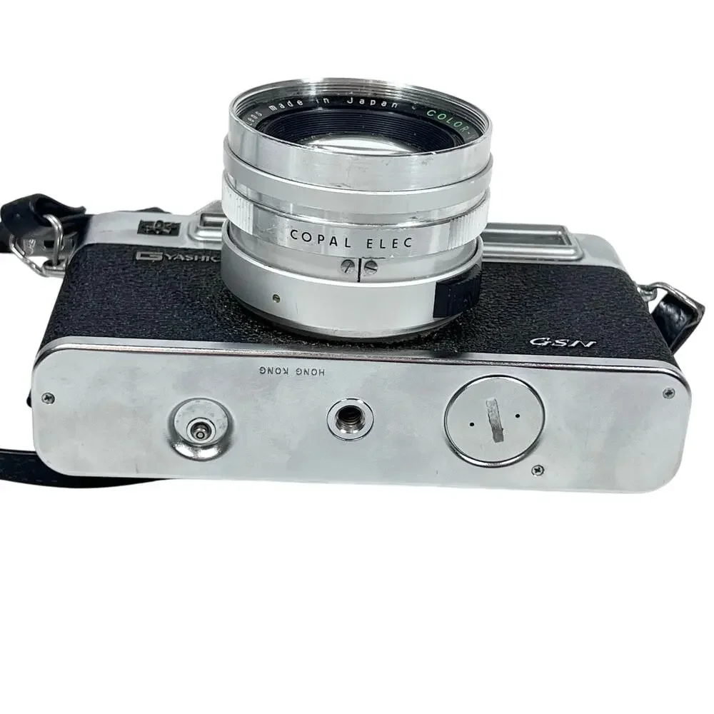 YASHICA Electro 35 GSN Rangefinder 35mm Film Camera w/45mm f/1.7 Lens Cases